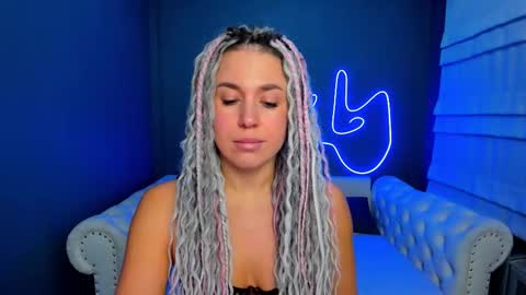 Roxy online show from 11.08.25