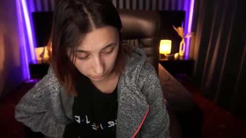 Snapshot of roxy_rayy chatting on 12.06.24 roxy_rayy online show from 12.06.24