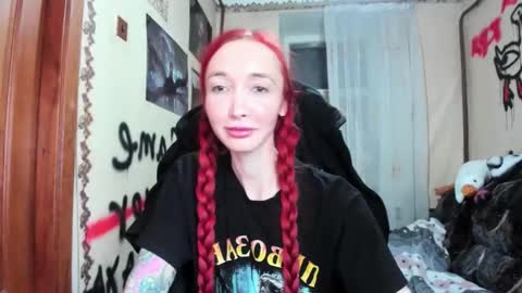 Snapshot of roxy_silver chatting on 02.21.26 Roxy online show from 02.21.26