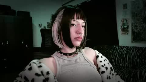 Roxy Independient model Help me to reach 50 thumbs up online show from 05.16.26