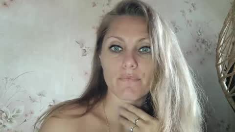 roxyfox18x01 online show from 10.06.25