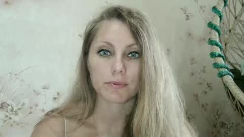 roxyfox18x01 online show from 10.10.25