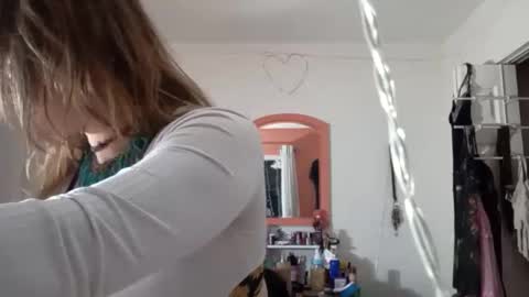 rraineonme online show from 11.25.25