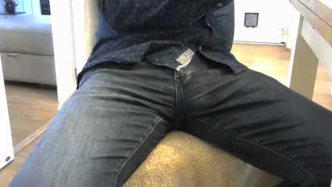 Snapshot of rsindie2 chatting on 10.27.25 rsindie2 online show from 10.27.25