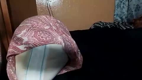 rubberburn online show from 12.15.25