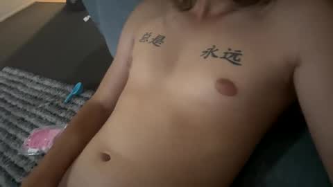 Snapshot of rubbzzy2 chatting on 10.11.25 rubbzzy2 online show from 10.11.25