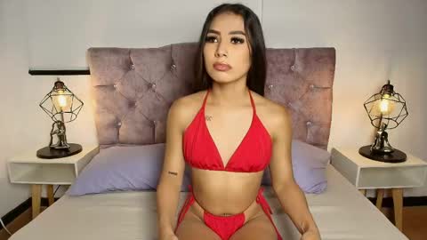 Snapshot of ruby_rouge_ chatting on 05.19.26 ruby_rouge_ online show from 05.19.26