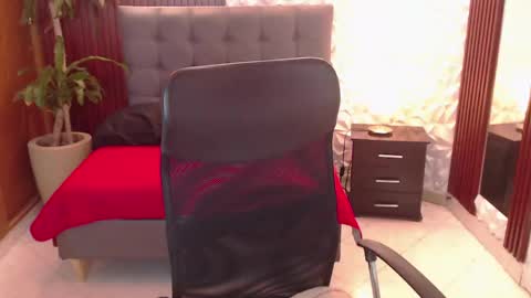 ruby_your_milf online show from 05.28.26