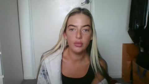 Snapshot of rubyredxxxoxxx chatting on 12.08.24 rubyredxxxoxxx online show from 12.08.24