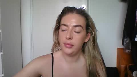 rubyredxxxoxxx online show from 11.11.25