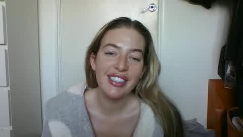 rubyredxxxoxxx online show from 11.21.25