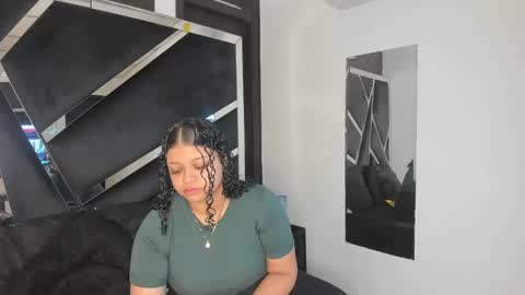 Snapshot of rubyxht chatting on 09.23.25 rubyxht online show from 09.23.25