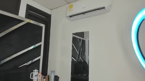 Snapshot of rubyxht chatting on 10.21.25 rubyxht online show from 10.21.25