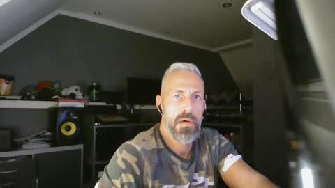 Chico que rico Caliente online show from 01.05.25