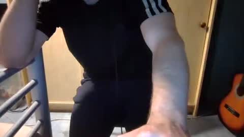 Snapshot of rugby_boy2000 chatting on 09.29.25 rugby_boy2000 online show from 09.29.25