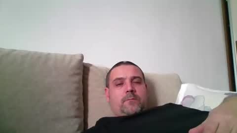 Snapshot of rul3ssuck chatting on 12.13.24 rul3ssuck online show from 12.13.24