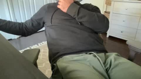 Snapshot of rungriff2323 chatting on 10.27.25 rungriff2323 online show from 10.27.25