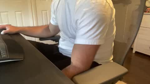 Snapshot of rungriff2323 chatting on 10.29.25 rungriff2323 online show from 10.29.25