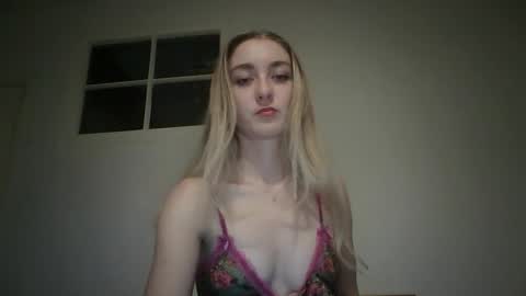 Izzy online show from 10.28.25
