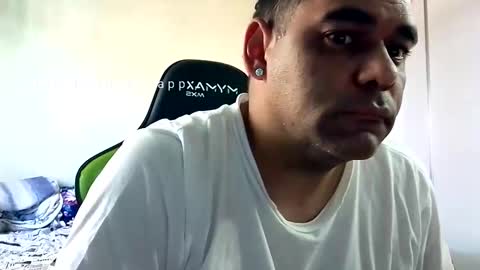 Snapshot of ruri19 chatting on 11.04.25 RuRi online show from 11.04.25