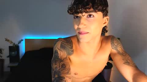  R U S S E L L  online show from 09.16.25