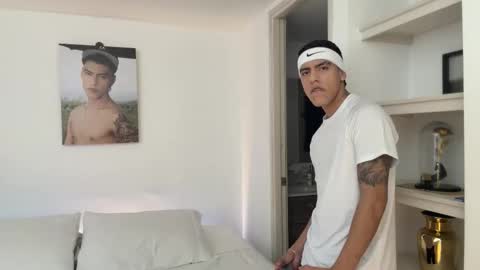  R U S S E L L  online show from 11.27.25