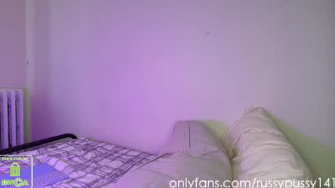 Snapshot of russypussy141 chatting on 01.29.25 Alex online show from 01.29.25