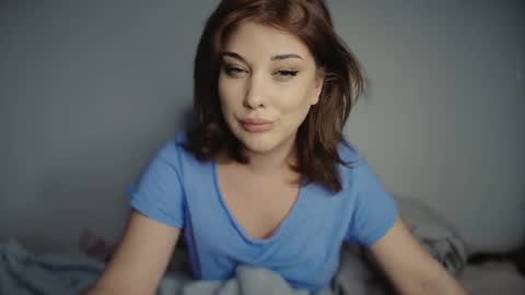 Snapshot of russypussy141 chatting on 03.04.25 Alex online show from 03.04.25