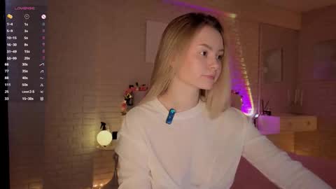 Snapshot of ruta_meow chatting on 10.04.25 Ruta prize for the new fan club members hehe online show from 10.04.25