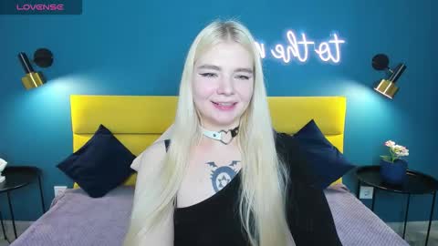 ruthbryant online show from 10.08.25