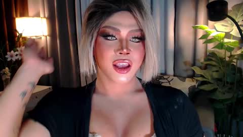 Samantha online show from 02.14.25