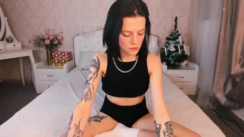 Ruth Martin online show from 01.03.25