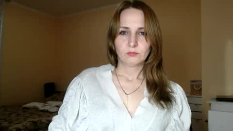 Snapshot of ruthpark chatting on 11.17.25 Ruth online show from 11.17.25