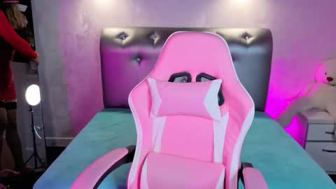 ruthspaces online show from 11.27.25