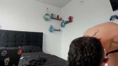 Ryan 15 online show from 01.15.25