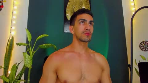 Ryan independent model online show from 09.12.25