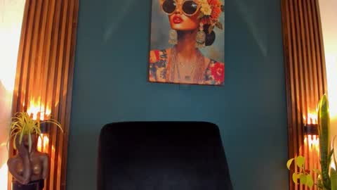 Ryan independent model online show from 10.19.25