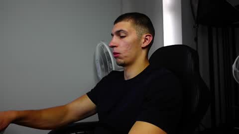 Snapshot of ryan_dozer chatting on 09.13.25 RYAN DOZER online show from 09.13.25