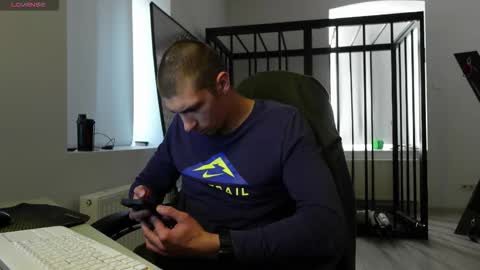 Snapshot of ryan_dozer chatting on 09.28.25 RYAN DOZER online show from 09.28.25