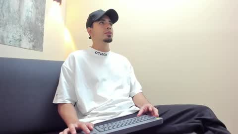 Snapshot of ryan_paterson chatting on 10.03.25 Ryan online show from 10.03.25