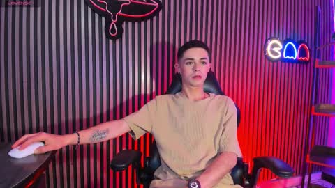 Snapshot of ryan_sailor chatting on 10.02.25 RYAN online show from 10.02.25