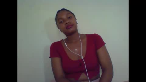 Snapshot of rycie chatting on 10.08.25 Rycie online show from 10.08.25