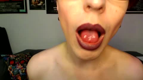 Snapshot of ryff_burnz chatting on 12.28.24 Ryff Burnz online show from 12.28.24