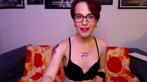 Snapshot of ryff_burnz chatting on 12.31.24 Ryff Burnz online show from 12.31.24