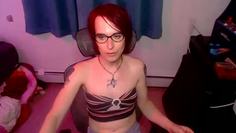 Snapshot of ryff_burnz chatting on 10.01.25 Ryff Burnz online show from 10.01.25