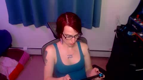 Snapshot of ryff_burnz chatting on 10.07.25 Ryff Burnz online show from 10.07.25