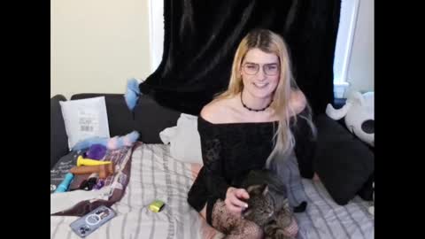 Ryn Michele online show from 12.12.24