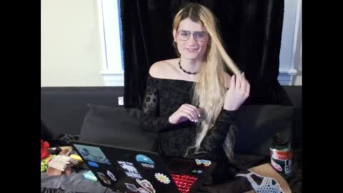 Ryn Michele online show from 12.18.24