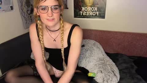 Ryn Michele online show from 01.28.25