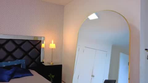 Snapshot of ryo_fem chatting on 09.30.25 Ryo online show from 09.30.25